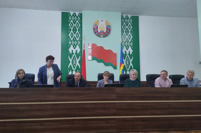 Профсоюзы проверили условия труда в организациях Зельвенщины